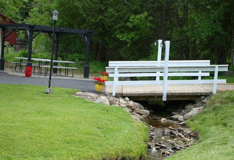 ホテル Bay Leaf Cottages & Bistro