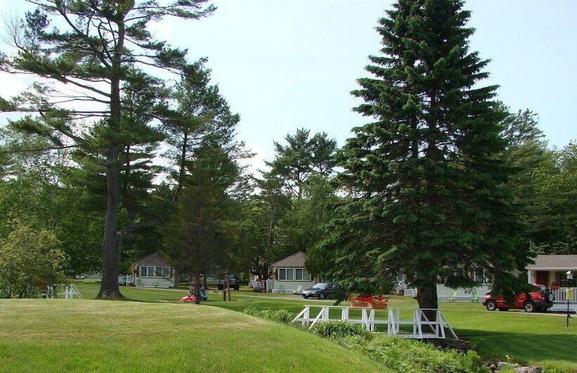 ホテル Bay Leaf Cottages & Bistro