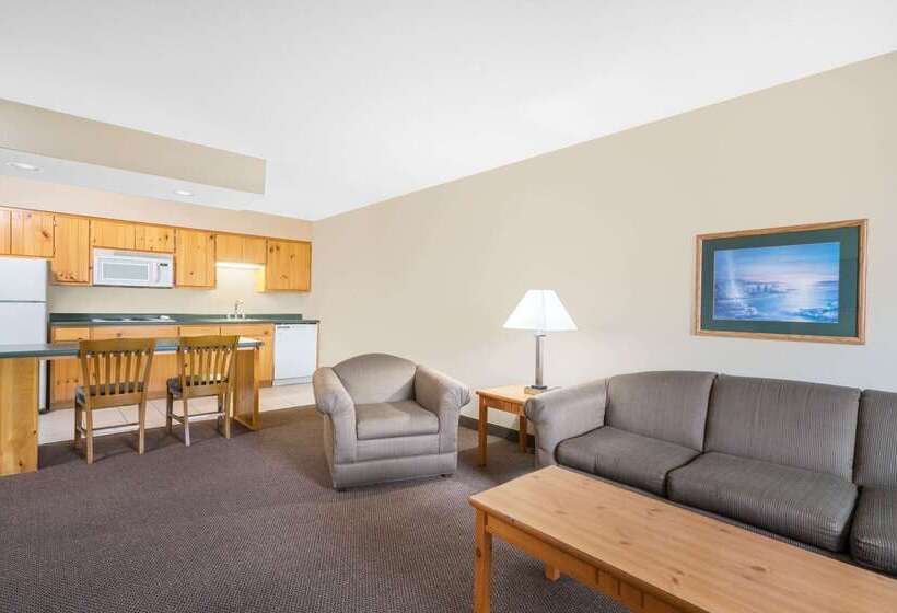 فندق Baymont By Wyndham Baxter/brainerd Area