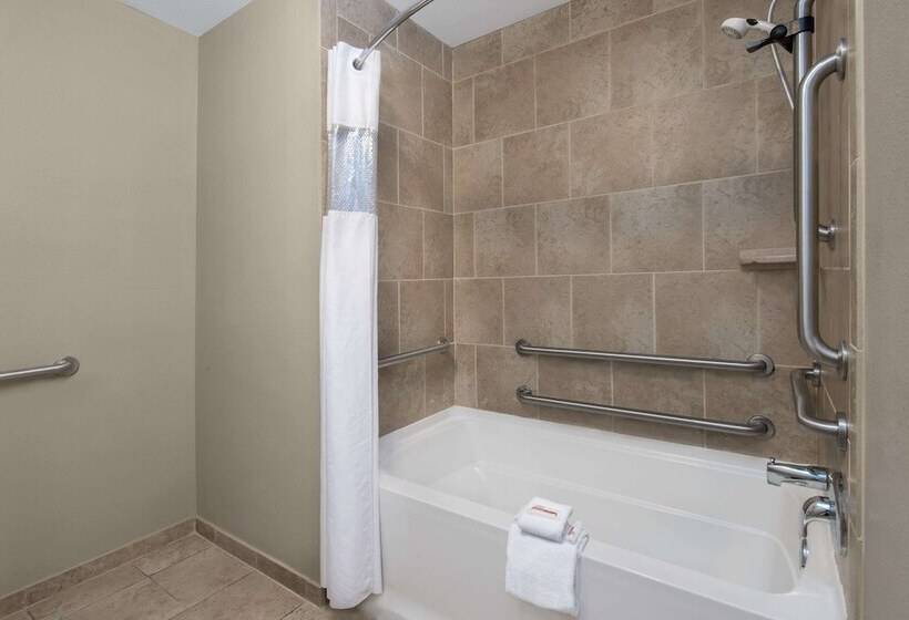 فندق Baymont By Wyndham Minot