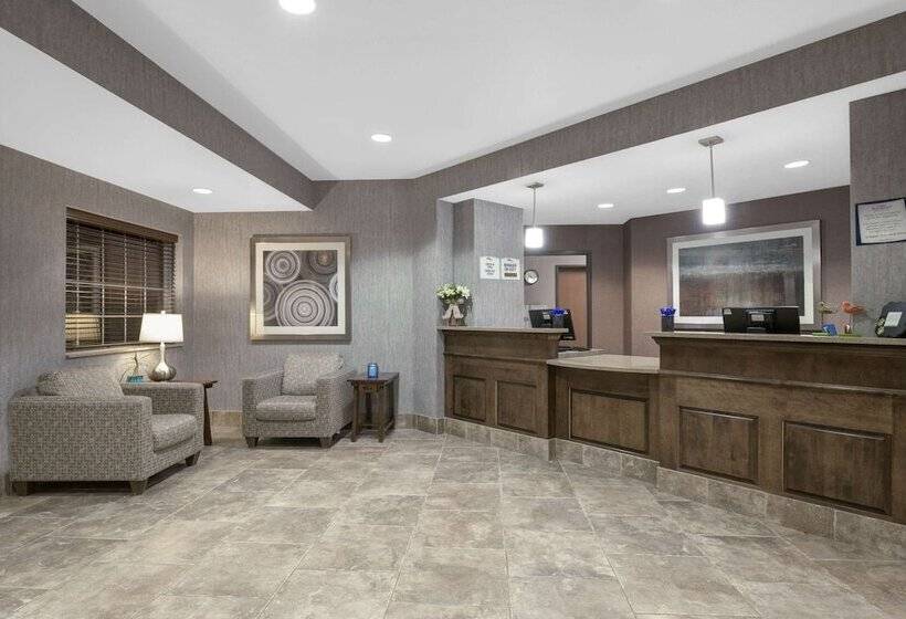 בית מלון כפרי Baymont By Wyndham Minot