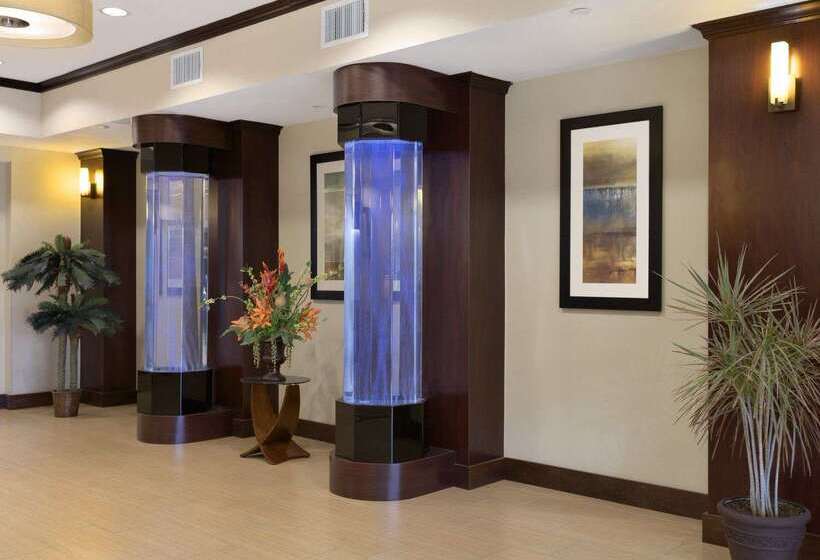 酒店 Baymont By Wyndham Victoria