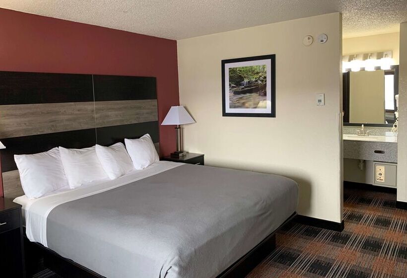 فندق Baymont By Wyndham Waupun