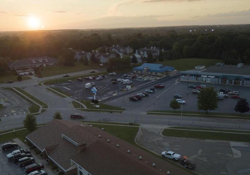 فندق Baymont By Wyndham Waupun