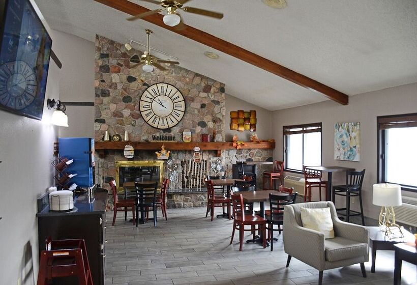 فندق Baymont By Wyndham Waupun