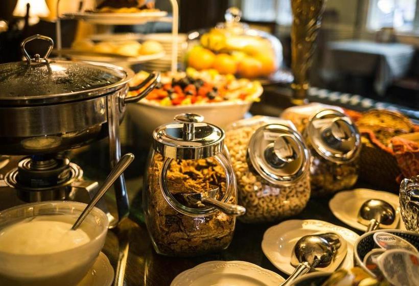 ホテル The Bertram Inn