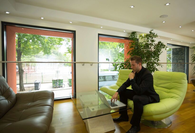 Best Western Plus Hotel Arcadia