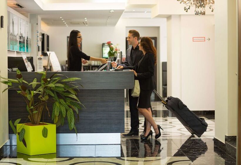 Best Western Plus Hotel Arcadia