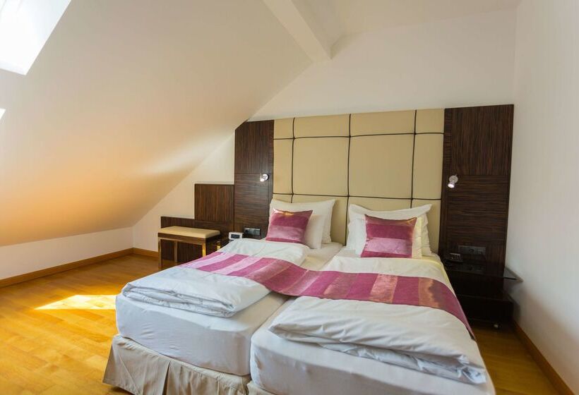 Best Western Plus Hotel Arcadia