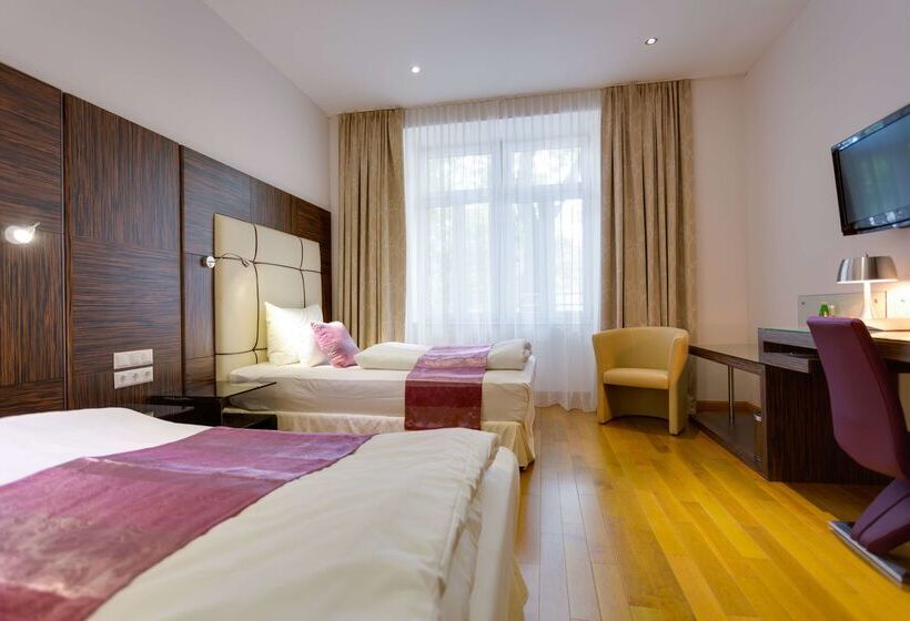 Best Western Plus Hotel Arcadia