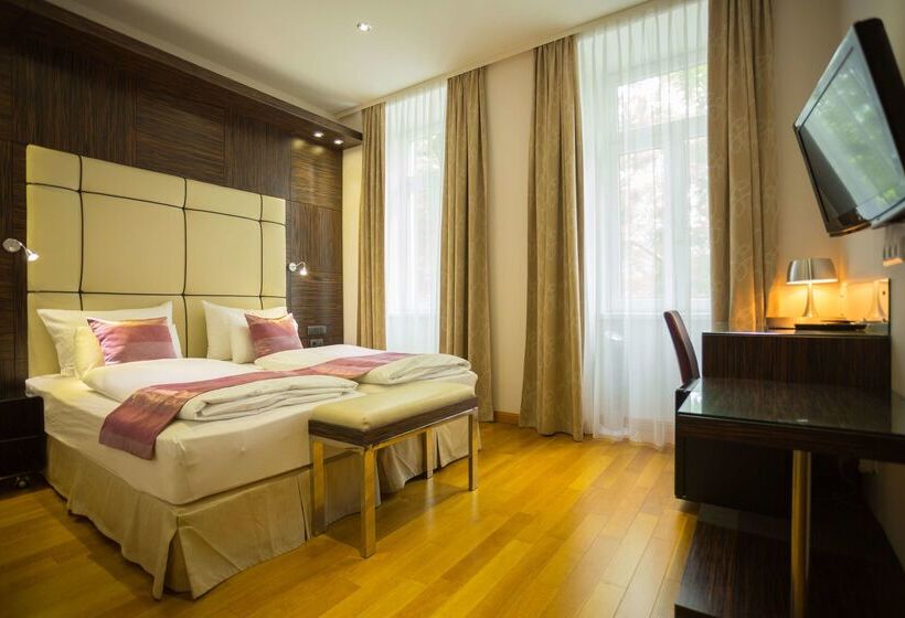 Best Western Plus Hotel Arcadia