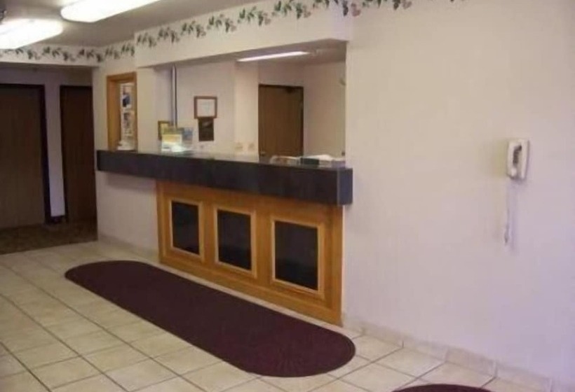 Otel Budget Host Inn & Suites North Branch