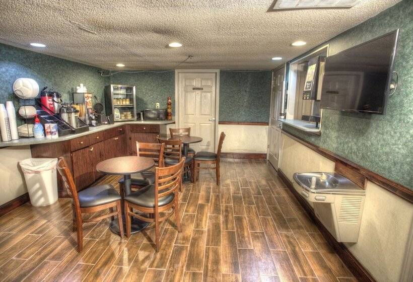 فندق Budgetel Inn And Suites Plus Helen