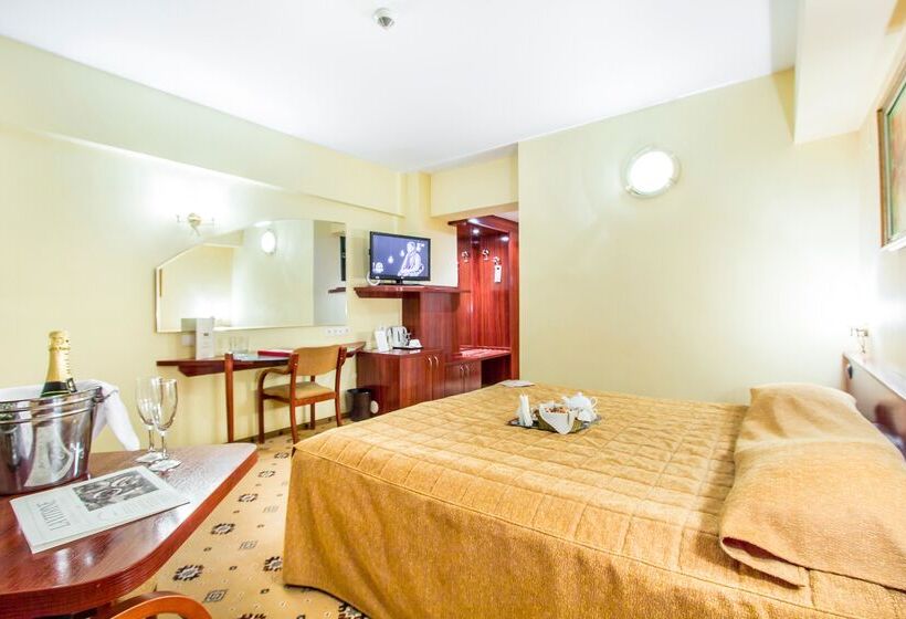 ホテル Caro Horoscop