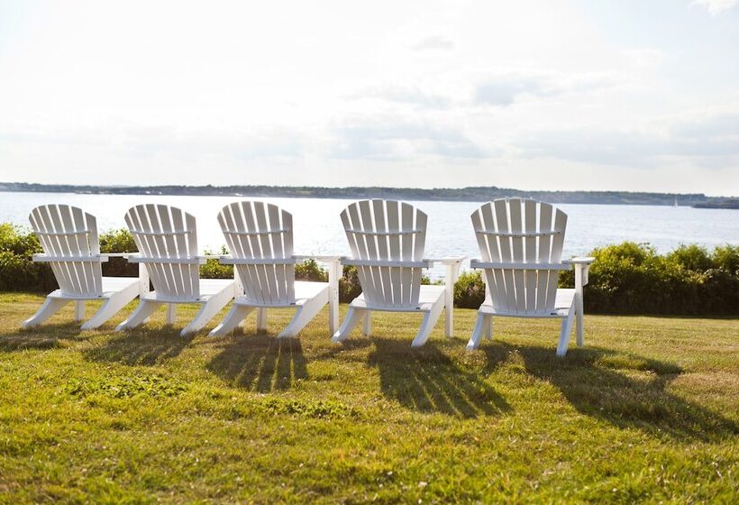 Отель Castle Hill Inn