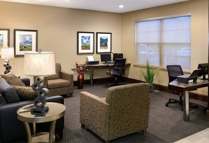 Clubhouse Hotel And Suites