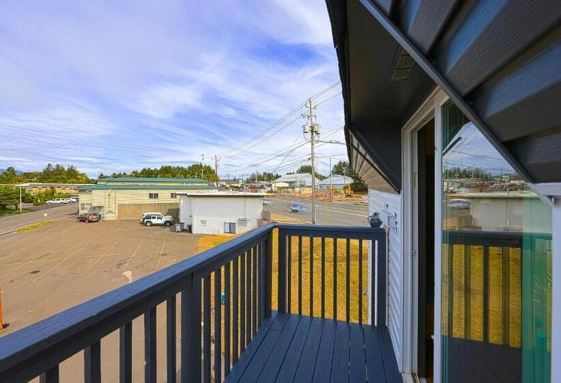 ホテル Coastal Inn By Oyo Lincoln City Oregon Coast Hwy