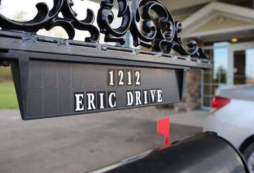 Cobblestone Hotel & Suites   Knoxville