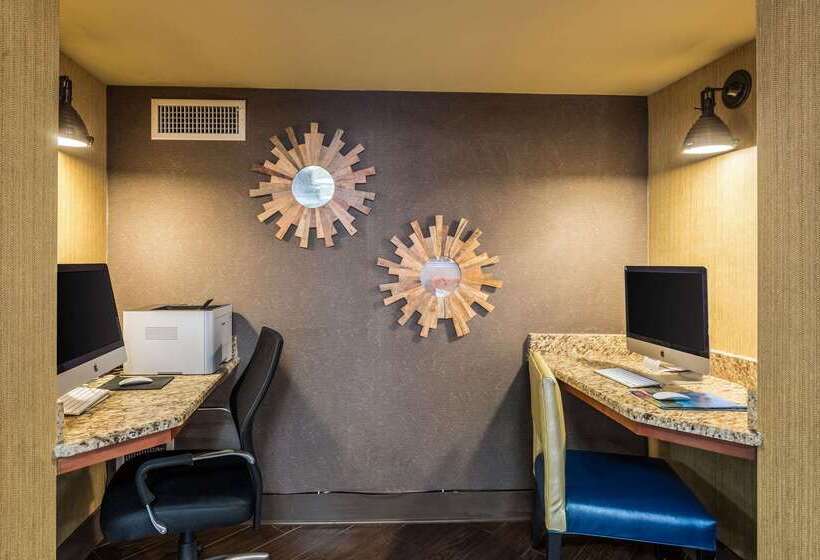 فندق Comfort Inn