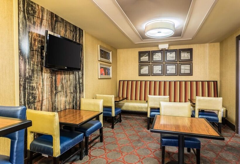 فندق Comfort Inn