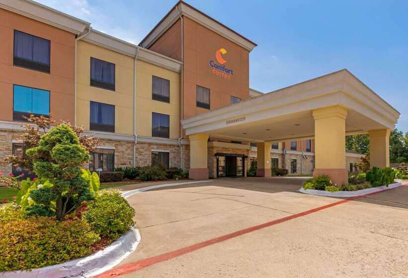 Отель Comfort Suites