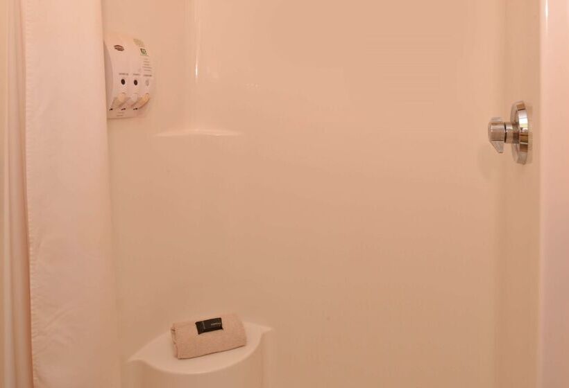 فندق Country Hearth Inn & Suites Edwardsville