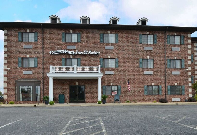 فندق Country Hearth Inn & Suites Edwardsville