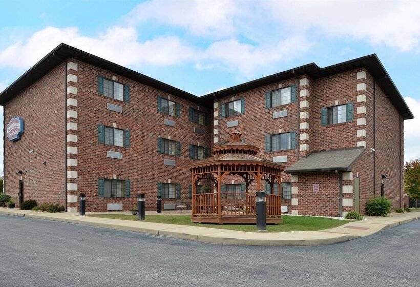 فندق Country Hearth Inn & Suites Edwardsville