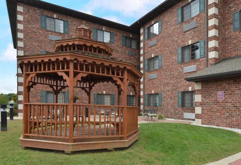 فندق Country Hearth Inn & Suites Edwardsville