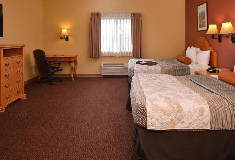 فندق Country Hearth Inn & Suites Edwardsville