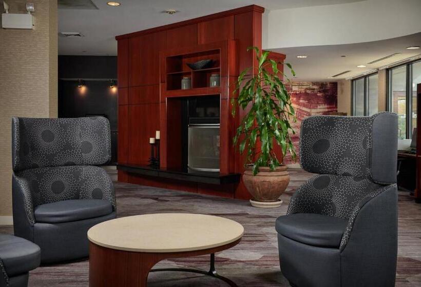 فندق Courtyard Bristol