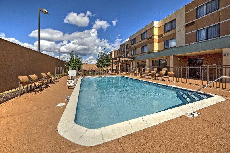 فندق Courtyard By Marriott Alexandria