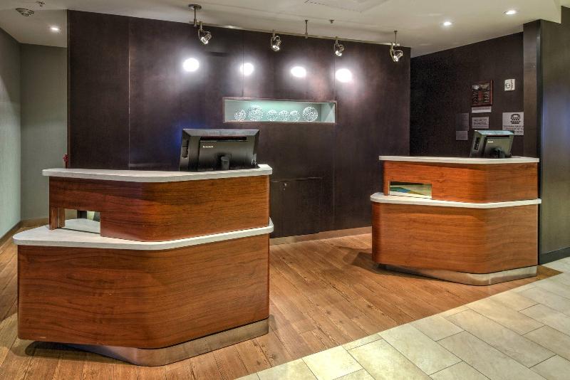 فندق Courtyard By Marriott Alexandria