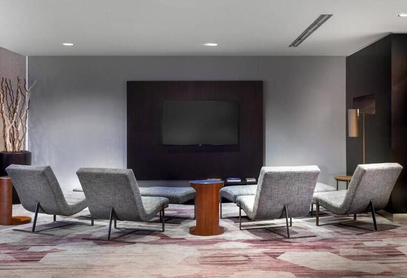 ホテル Courtyard By Marriott Denton