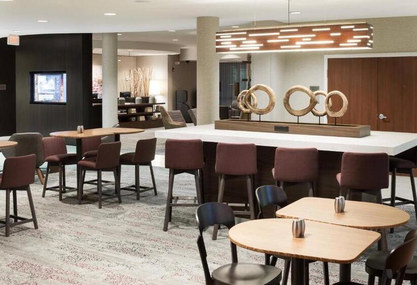 호텔 Courtyard By Marriott Hattiesburg