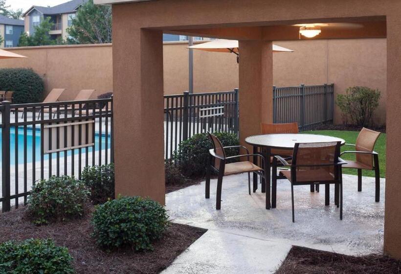 ホテル Courtyard By Marriott Hattiesburg