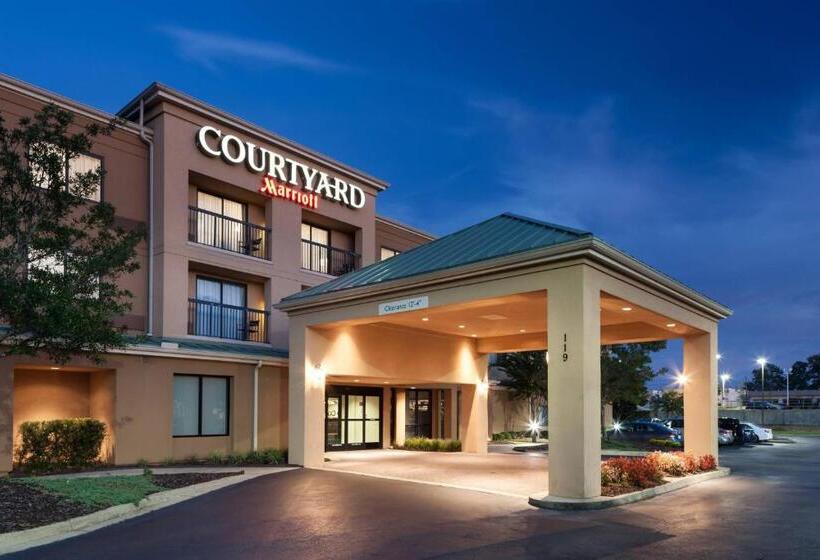 호텔 Courtyard By Marriott Hattiesburg