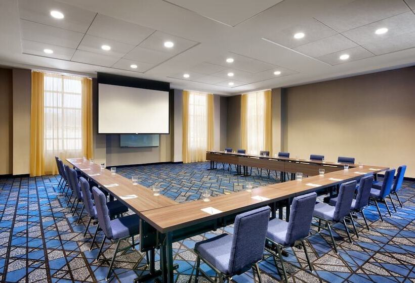 酒店 Courtyard Lincoln Downtown