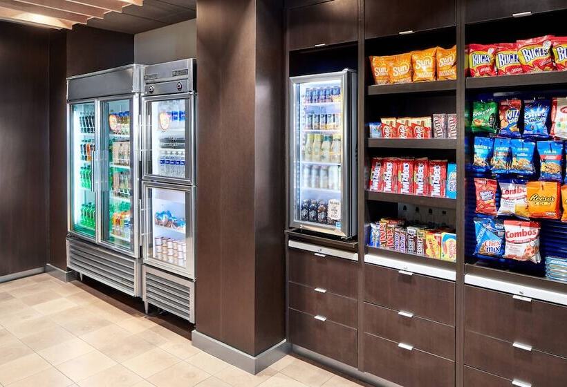 בית מלון כפרי Courtyard By Marriott Newark Downtown