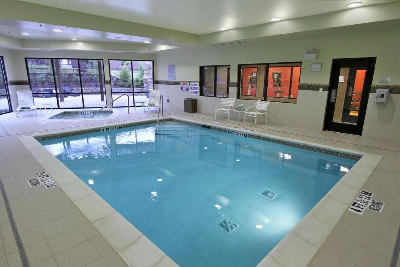 酒店 Courtyard By Marriott Raleigh North/triangle Town Center