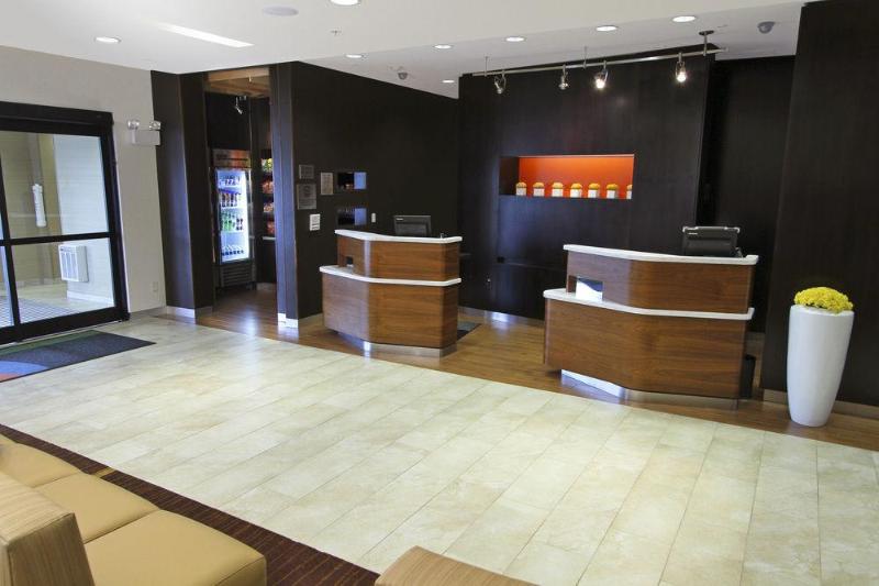 酒店 Courtyard By Marriott Raleigh North/triangle Town Center