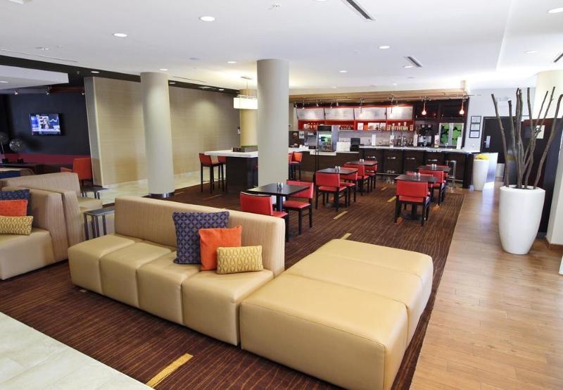 酒店 Courtyard By Marriott Raleigh North/triangle Town Center