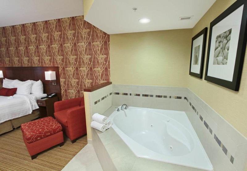 酒店 Courtyard By Marriott Raleigh North/triangle Town Center