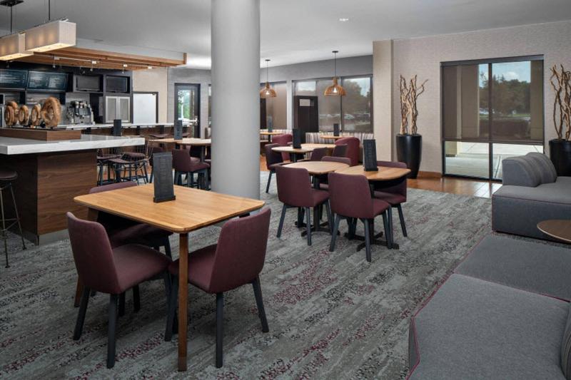 酒店 Courtyard By Marriott Raleigh North/triangle Town Center