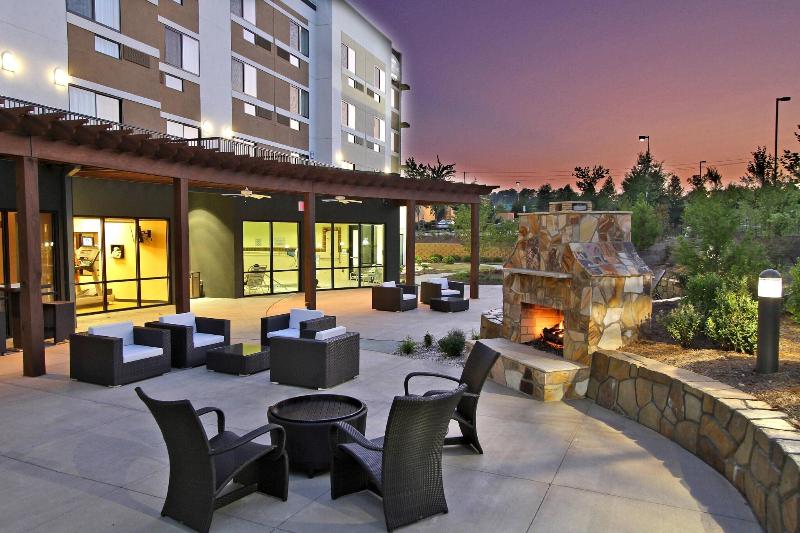 酒店 Courtyard By Marriott Raleigh North/triangle Town Center