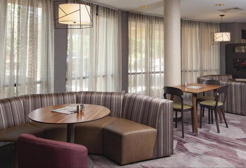 فندق Courtyard By Marriott Valdosta