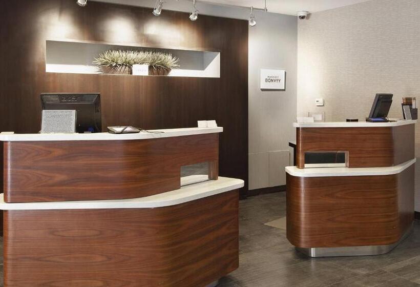 فندق Courtyard By Marriott Valdosta