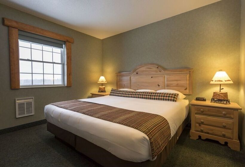 فندق Crooked River Lodge