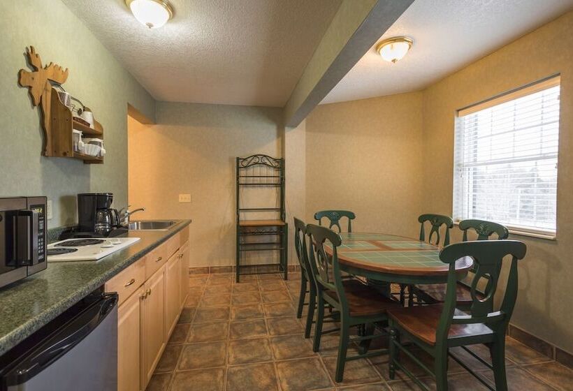 فندق Crooked River Lodge