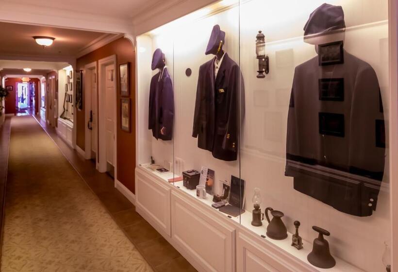 فندق Depot Inn & Suites